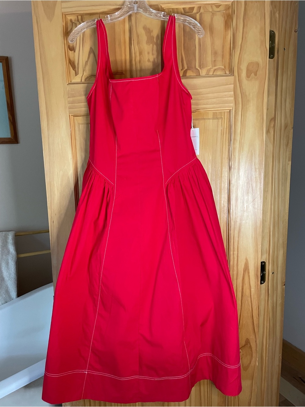 Sleeveless Red Midi Dress with Square Neck